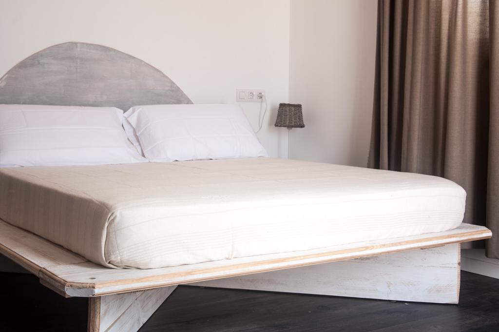 Hostal Bon Sol San Ferrán de ses Roques Pokoj fotografie