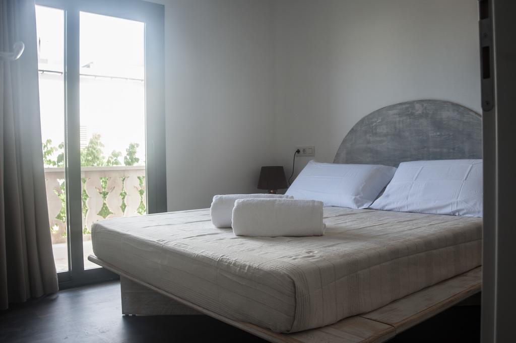 Hostal Bon Sol San Ferrán de ses Roques Pokoj fotografie